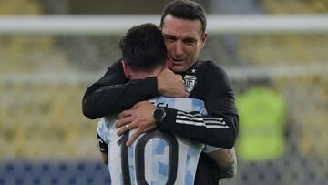 Scaloni: "Esperemos que Messi juegue los tres partidos"