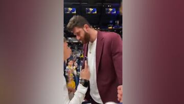 40.000$ de multa a Nurkic por perder la cabeza con un fan: el v¨ªdeo es para no dar cr¨¦dito