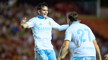 Pau Sans celebra su gol.