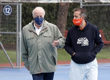 Vicente del Bosque con Quique Estebaranz.
 