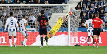 Gran parada del portero del Leganés, Marko Dmitrovic.