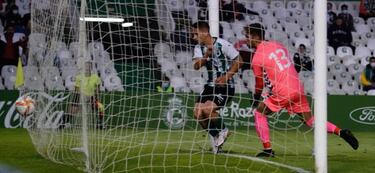 Los malabares de Romo y su equipo hacen a?icos las copas