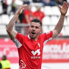 Curto trajo la tranquilidad al Real Murcia