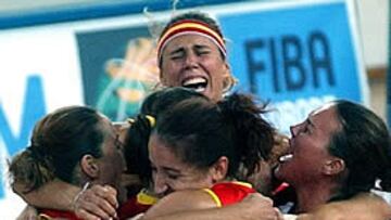 <b>REMONTADA ÉPICA</b>. España ya está en Madrid tras lograr el oro ante Polonia depués de ir perdiendo por 20 puntos.