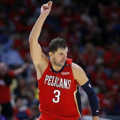 Mirotic (36) hace historia en el partido de récord de los Pelicans