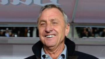 Cruyff recurrirá a la justicia el cargo de Van Gaal
