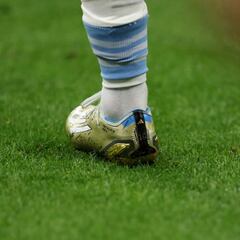 Haaland se viene abajo y Messi acaricia su octavo Balón de Oro