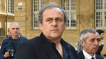 Platini fue suspendido por la FIFA.