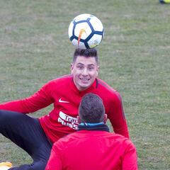 El Arsenal quiere a Giménez para la próxima temporada