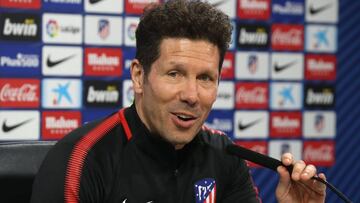 Simeone en rueda de prensa.