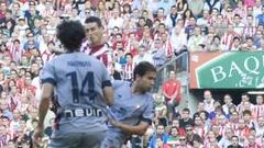 Aduriz decide un encuentro lleno de paradones y postes