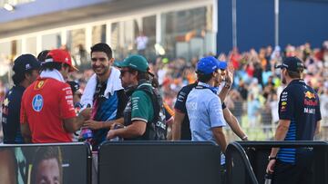 Desfile de pilotos de F1 en Singapur.