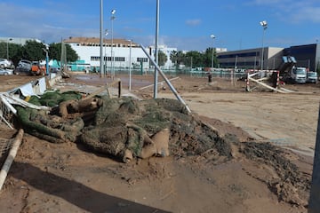 Campos de fútbol destrozados por la DANA en Valencia