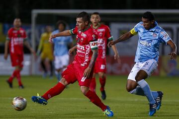 Leonardo Pico disputó 162 partidos con el club de Tunja, donde también fue capitán a pesar de su juventud. En el club debutó en 2011 y se fue en 2016, actualmente juega en el Junior.