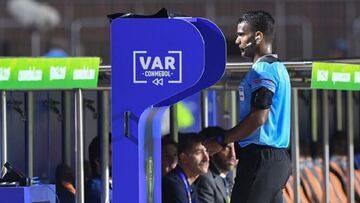 Así funcionará el VAR en la Copa América 2021: revisiones, árbitros y cuándo puede chequear