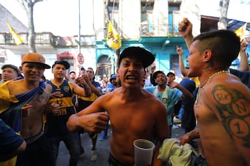 River-Boca: intense atmosphere of 'El Superclásico' captured