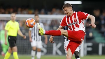Castell車n - Sporting, en directo: LaLiga Hypermotion hoy en vivo