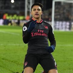 Un doblete de Alexis le da el triunfo al Arsenal
