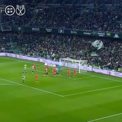 El golazo olímpico de Fekir segundos antes de la agresión: lo hace más increíble todo