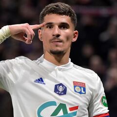 Aouar desmiente enfadado que no quiera jugar en el Sevilla