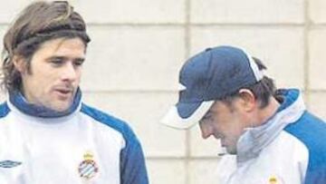 <b>DE CHARLA. </b>Miguel Ángel Lotina y Mauricio Pochettino siempre se han dicho las cosas muy claras desde que comparten vestuario.