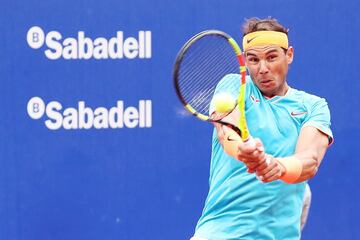 Rafael Nadal se impuso 6-3 y 6-3 sobre David Ferrer en los octavos de final del Conde de Godó de Barcelona.