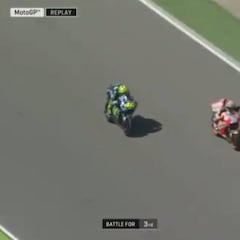 Pedrosa, contra Rossi por el cerrojazo: "No ha estado bien"