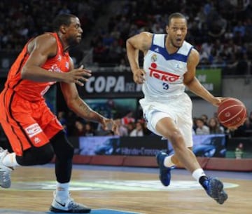 Anthony Randolph y Will Thomas.