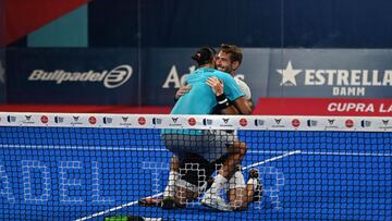 Ruiz y Lij¨® dan la campanada ante Stupaczuk y Sanyo