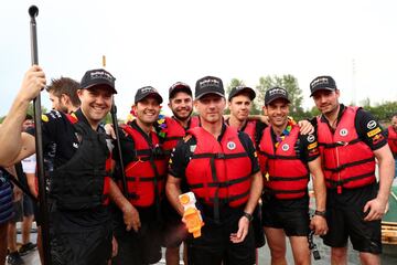 La carrera de balsas en Montreal entre equipos de F1