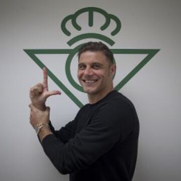 ÍDOLO. Joaquín posó sonriente para AS en la previa de su regreso a La Rosaleda.