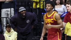 BERKELEY, CALIFORNIA - FEBRUARY 07: LeBron James #23 of the Los Angeles Lakers shouts to his son, Bronny James #6 of the USC Trojans, during Bronny's game against the California Golden Bears at Haas Pavilion on February 07, 2024 in Berkeley, California.   Ezra Shaw/Getty Images/AFP (Photo by EZRA SHAW / GETTY IMAGES NORTH AMERICA / Getty Images via AFP)