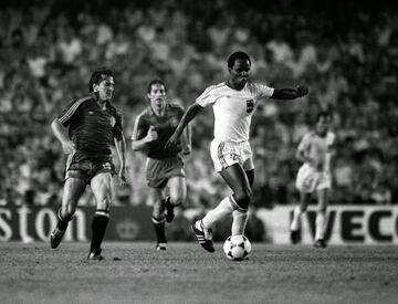 Con una extensa trayectoria en el fútbol español, pasando por cuatro clubes, Gilberto logró meter un gol al Real Madrid. 