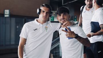 Kevin Medina y Álex Sala, camino del andén