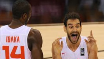 Jos&eacute; Calder&oacute;n, gesticula durante el duelo ante Francia.