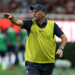 Andrés Lillini deja su renovación en el aire