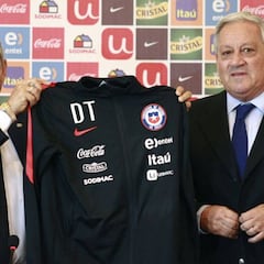 Dirigió a la Roja y hace la crítica más dura al fútbol chileno: “Hay un descuido importante...”