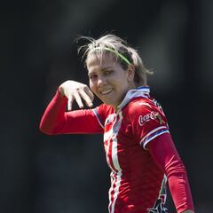 Triplete de Alicia Cervantes comanda la goleada de Chivas