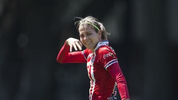 Triplete de Alicia Cervantes comanda la goleada de Chivas