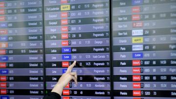 BOGOTA, COLOMBIA - FEBRUARY 28: Hundreds of people were trapped at El Dorado International Airport, after the low-cost airline, Viva Air, closed its operations indefinitely, in Bogota, Colombia, on February 28, 2023. The hasty decision to close the work operations is taken after seven months in which the Civil Aeronautics of Colombia did not respond to the integration process between Viva Air and Avianca, currently the most important airline in Colombia, due to its difficult financial situation. (Photo by Vannessa Jimenez/Anadolu Agency via Getty Images)