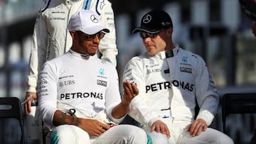 Hamilton y Bottas. 