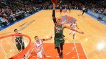 Los Bucks ganan en el Madison y rozan los Playoffs