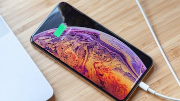 Qué móvil de gama alta tiene la mayor batería del mercado a día de hoy (actualizado con el iPhone Xs)