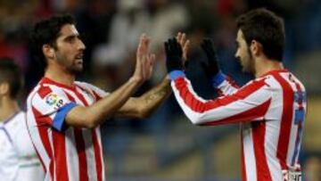 Adrián y Manquillo, titulares en el asalto al liderato de grupo