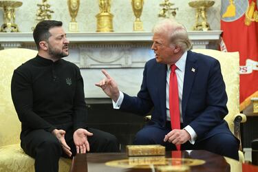 El presidente de Estados Unidos, Donald Trump, y el presidente de Ucrania, Volodymyr Zelensky, se reunieron en la Oficina Oval de la Casa Blanca en Washington, D.C., el 28 de febrero de 2025. Zelensky le dijo a Trump que no debería haber "concesiones" con el presidente ruso, Vladimir Putin, mientras las partes negocian el fin de la guerra tras la invasión de Moscú. El presidente estadounidense, Donald Trump, acusó a Zelensky de ser un “desagradecido” y le exigió que firmase el tratado de paz con Rusia en un tono de bronca.