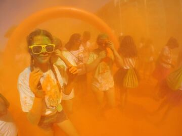 La carrera más colorida y divertida se ha celebrado en Málaga. Parte de los beneficios de la venta del dorsal serán destinados al trabajo por la infancia más vulnerable que realiza Unicef en 150 países.