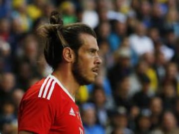 Wales's lethal weapon is Gareth Bale, the Real Madrid forward, who scored seven of their 11 goals in qualifying and forms the speedy centre-point of their counter-attacking approach. Typically deployed behind a lone striker in a 3-5-1-1 formation, the lef