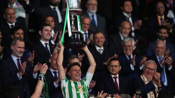 SEVILLE, SPAIN - APRIL 23: Joaquin of Real Betis lifts the Copa del Rey Trophy after the Copa del Rey final match between Real Betis and Valencia CF at Estadio La Cartuja on April 23, 2022 in Seville, Spain. (Photo by Angel Martinez/Getty Images)