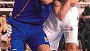 <b>SIN FRUTO.</B> Tabak y compañeros pusieron corazón, pero no acierto.