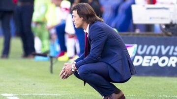 Matías Almeyda revela cláusula que le permitiría salir de Chivas